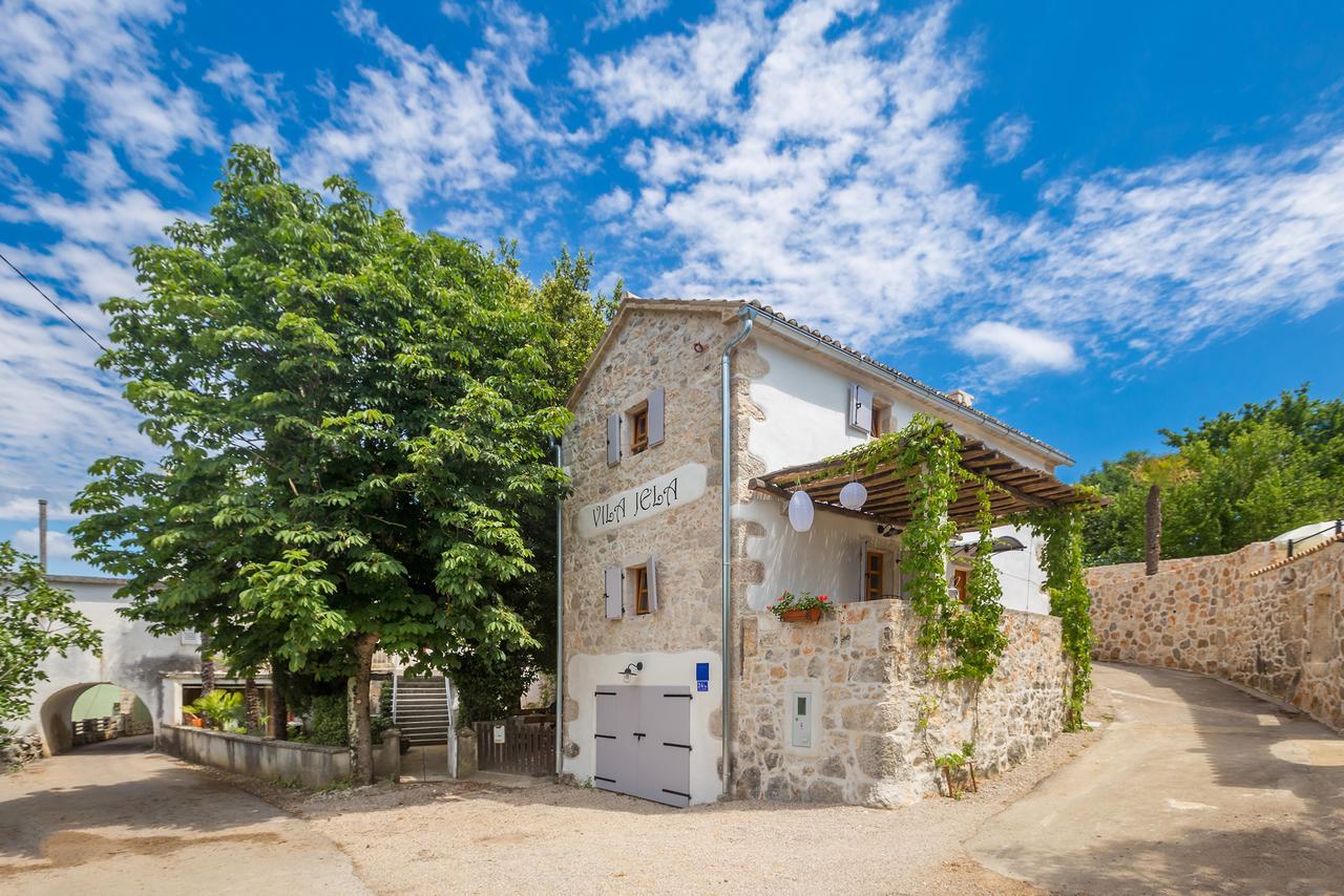 Holiday Home Jela Dobrinj Esterno foto